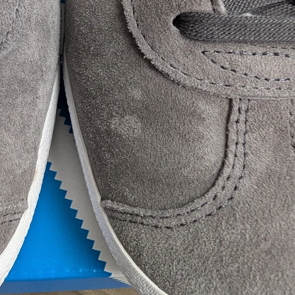 Adidas Gazelle Gray Sneakers MEN'S SIZE 7 - WOMEN'S SIZE 8 - Picture 9 of 10